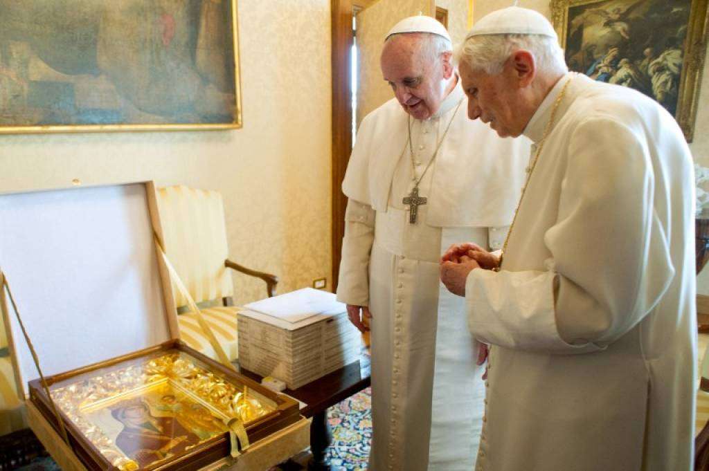 البابا بندكتس: سرّ فاطيما الثالث أُعلن بالكامل…