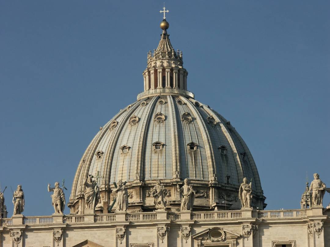 الفاتيكان يؤمّن مستوصفًا طبيًا للمشرّدين!