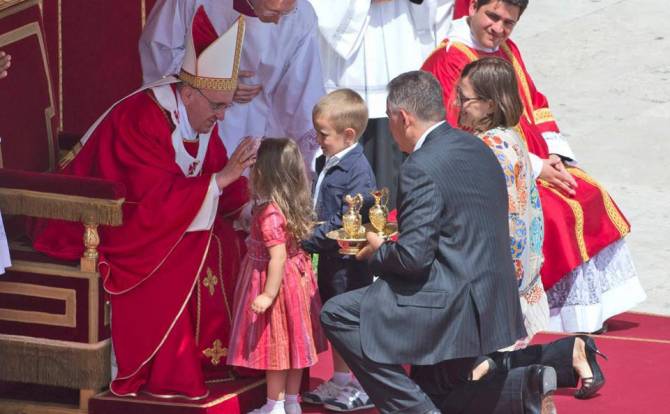 عظة قداسة البابا فرنسيس في عيد العنصرة
