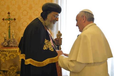 البابا فرانسيس الأول يقبل دعوة البابا تواضروس لزيارة مصر
