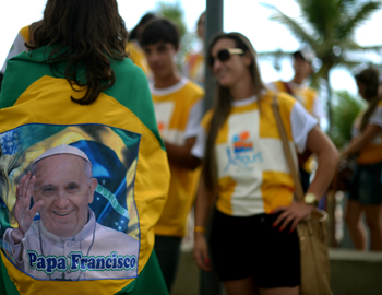 كلمة البابا فرنسيس يوم الأحد 28 تموز 2013 في كوباكانا قبيل تلاوة التبشير الملائكي