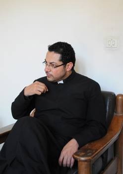 سكرتير بطريركية الأقباط الكاثوليك: هناك رغبة من عدة دول لمساعدة الشعب المصري