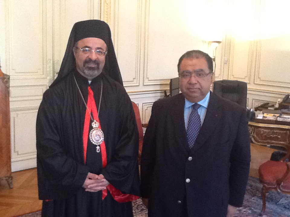 لقاء غبطة البطريرك مع السفير المصري لدى فرنسا