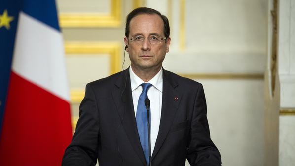الرئيس الفرنسي مسيحيو الشرق يتعرضون للتصفية