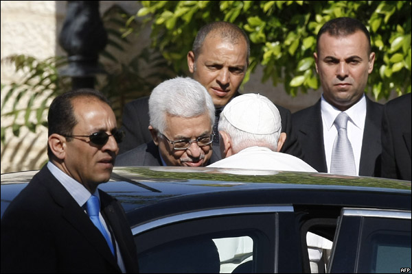 الرئيس الفلسطيني محمود عباس يزور الفاتيكان الخميس المقبل