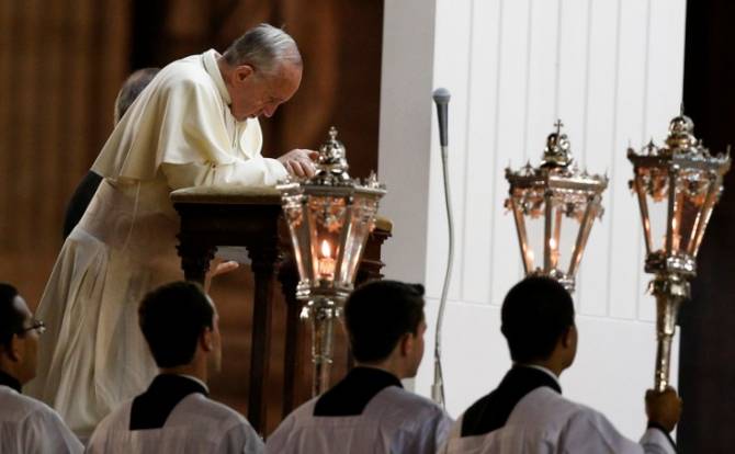 البابا فرنسيس يصلي لإنجاح مؤتمر “جنيف 2” حول سوريا