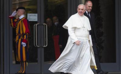 البابا: من أولويات الكنيسة حماية القاصرين من التحرش الجنسي