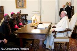 البابا فرنسيس يستقبل أساقفة غينيا كوناكري في زيارتهم التقليدية للأعتاب الرسولية