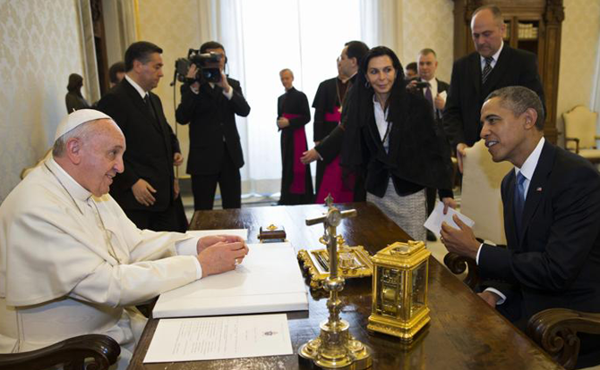 البابا فرنسيس يستقبل الرئيس الأمريكي باراك أوباما