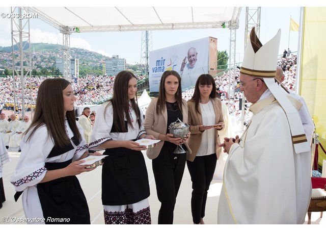عظة قداسة البابا فرنسيس أثناء القداس الإلهي في استاد كوشيفو
