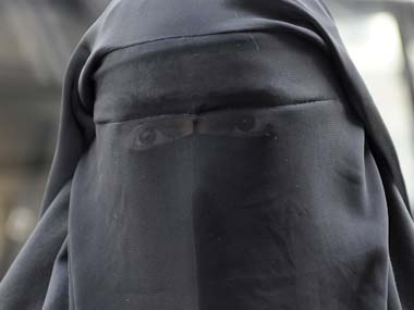 مصر: حظر ارتداء البرقع