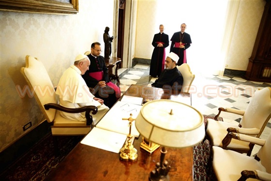 استئناف الحوار بين الأزهر والفاتيكان