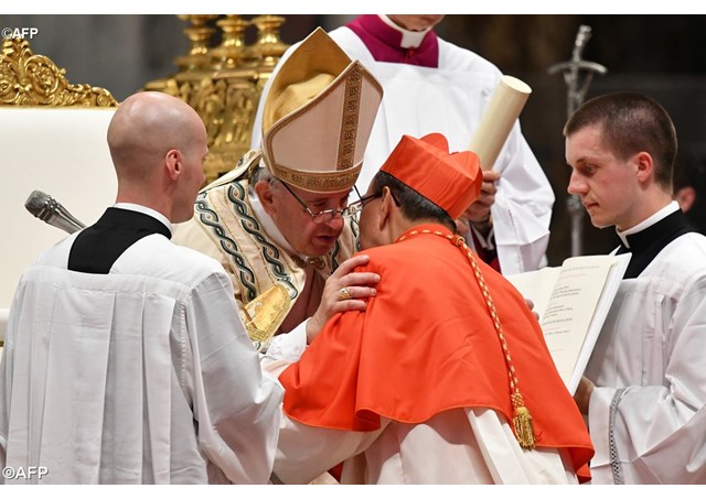 البابا فرنسيس يترأس كوسيستوارا لتعيين خمسة كرادلة جدد ويدعوهم إلى خدمة الله والأخوة