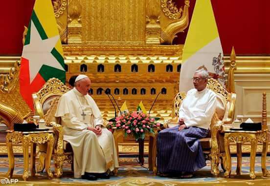 البابا فرنسيس يلتقي أساقفة ميانمار