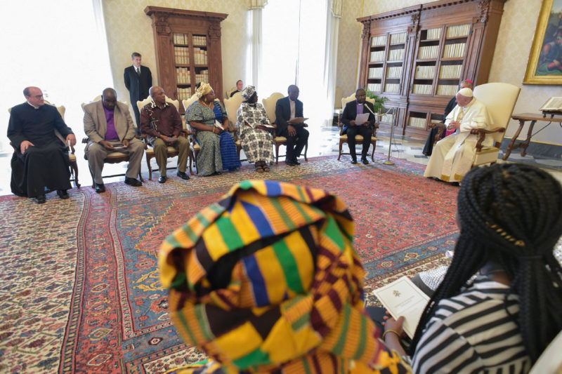 لقاء البابا فرنسيس مع “منظّمة الكنائس الأفريقية المستقلّة”:اعملوا معاً لأجل الخير العام